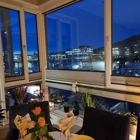 Appartamento Byleilighet I Sjokanten M Terrasse Bergen