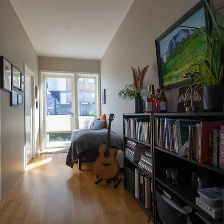 Apartamento Byleilighet I Sjokanten M Terrasse *